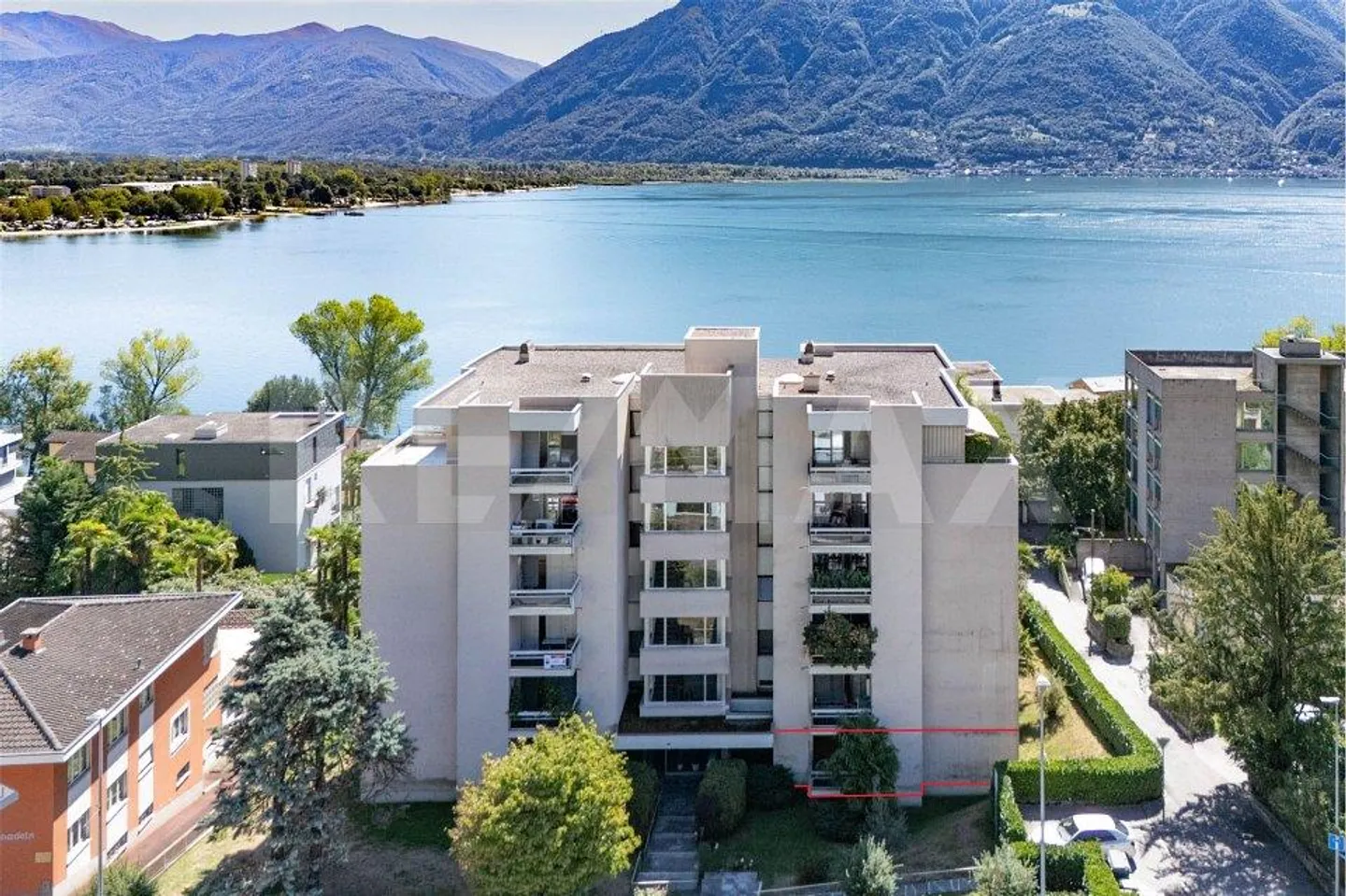 4.5-room apartment with lake view - Photo 1 of 13