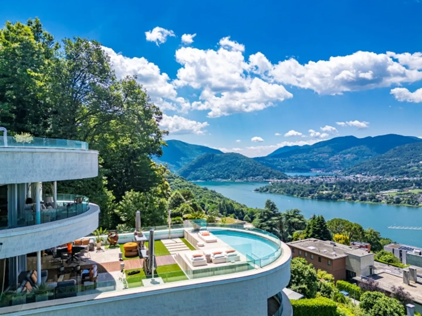 Luxuriöse Maisonette von Jim Olson - Foto 2 von 20