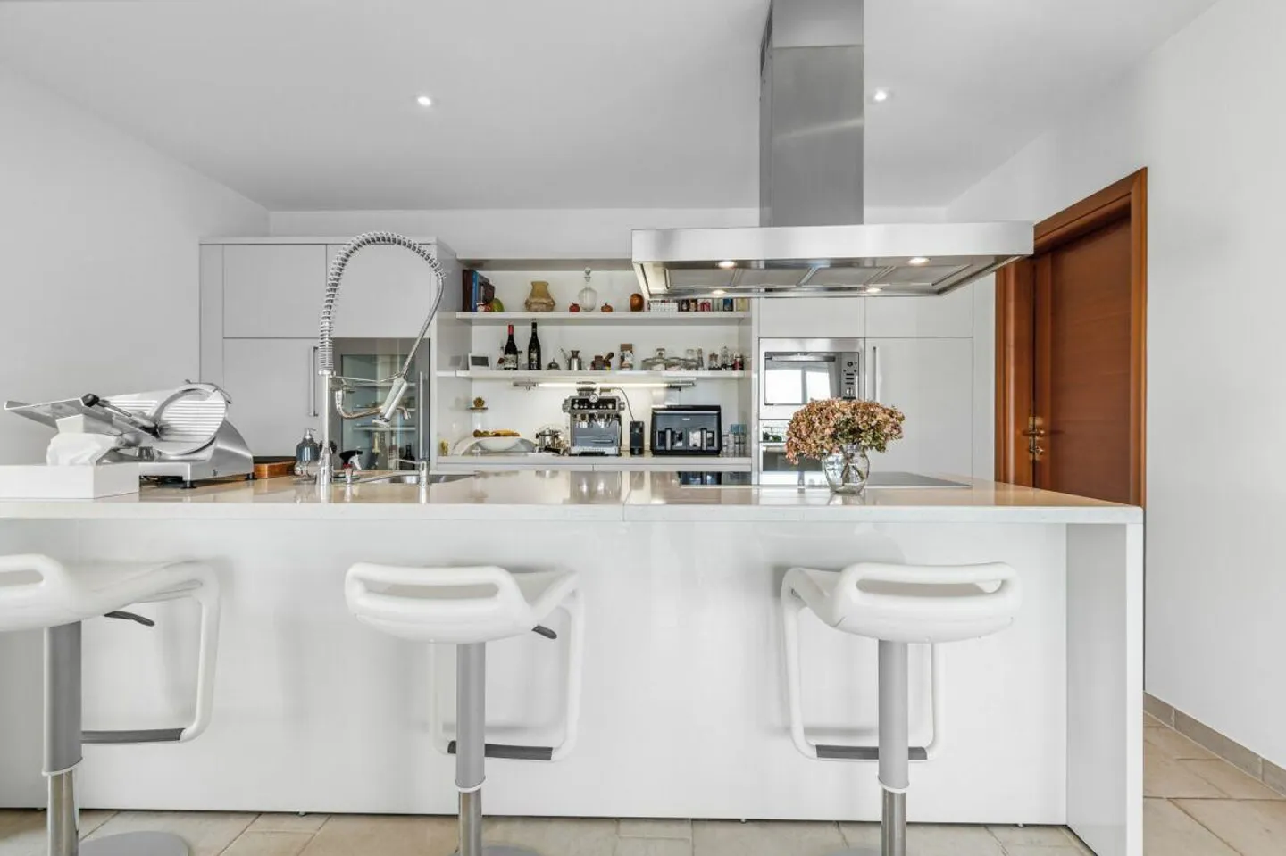 Elegante Casa Familiare a Carabbia - Foto 12 di 25