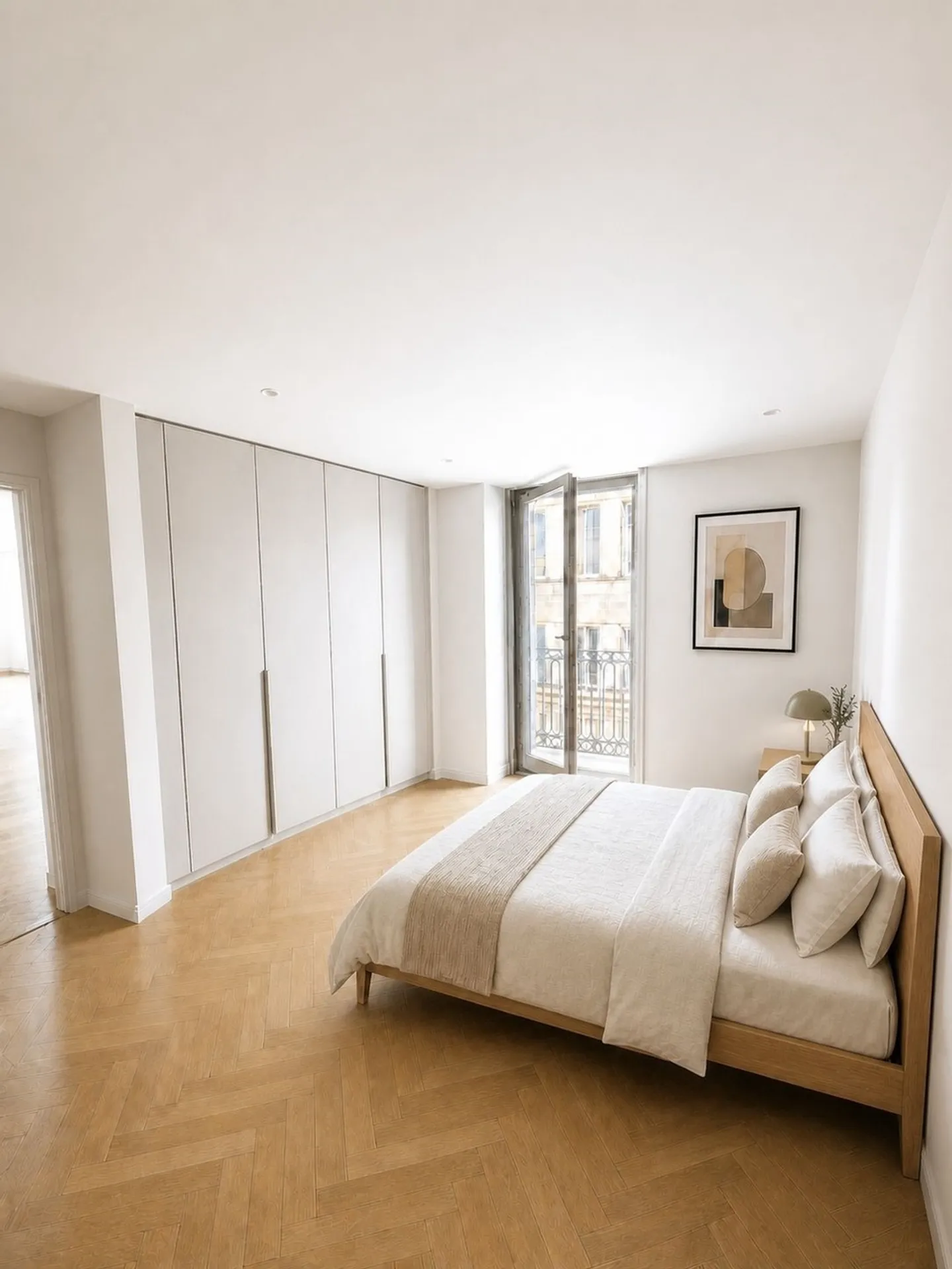 Appartement Charmant avec Balcons - Photo 3 sur 4
