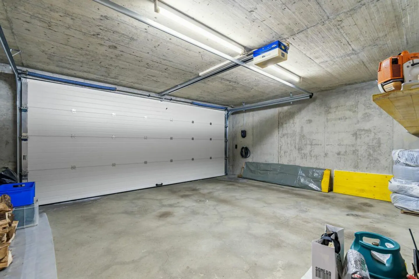 Elegante Casa Familiare a Carabbia - Foto 24 di 25