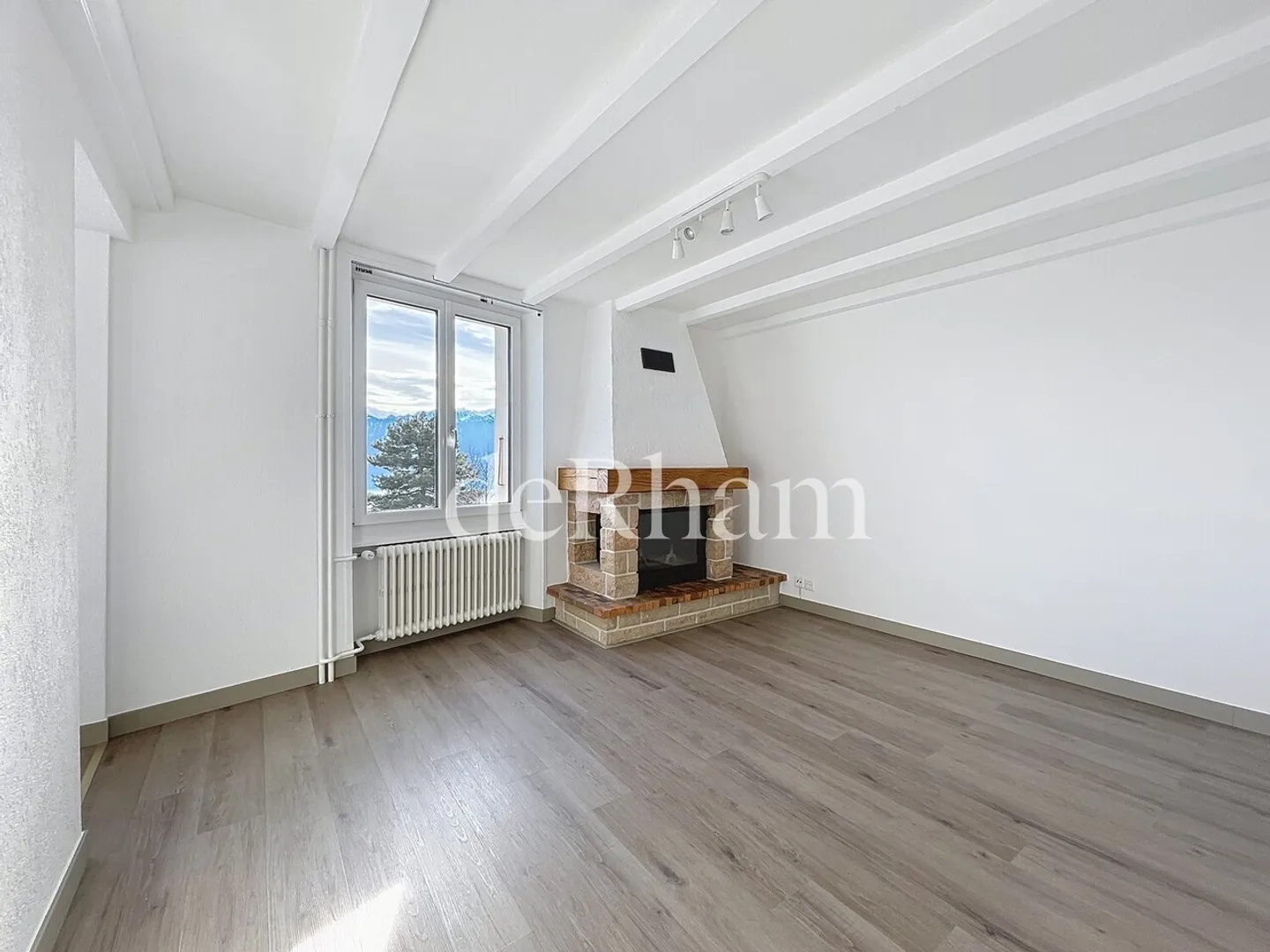 Magnificent 3.5 rooms with stunning view! - Photo 3 of 10