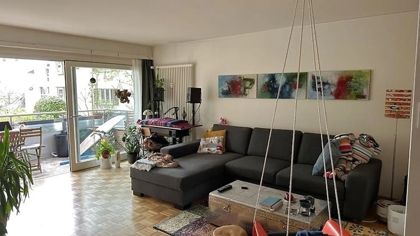 APPARTEMENT 2½ PIÈCES À ZURICH - DISTRICT 10 WIPKINGEN, MEUBLÉ, TEMPORAIRE - Photo 1 sur 7