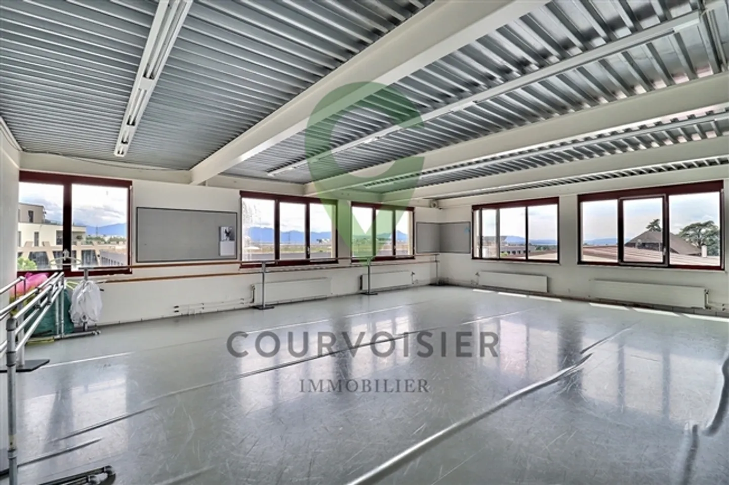 Entreprise/Artisanat - Zone Artistique à Aubonne - Photo 4 sur 9