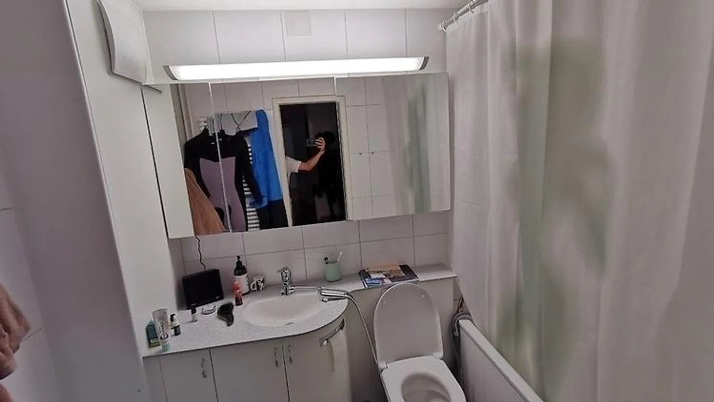 APPARTEMENT 2½ PIÈCES À ZURICH - DISTRICT 10 WIPKINGEN, MEUBLÉ, TEMPORAIRE - Photo 6 sur 7