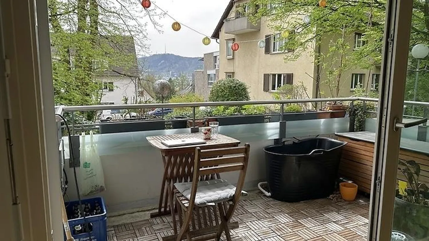 APPARTEMENT 2½ PIÈCES À ZURICH - DISTRICT 10 WIPKINGEN, MEUBLÉ, TEMPORAIRE - Photo 7 sur 7