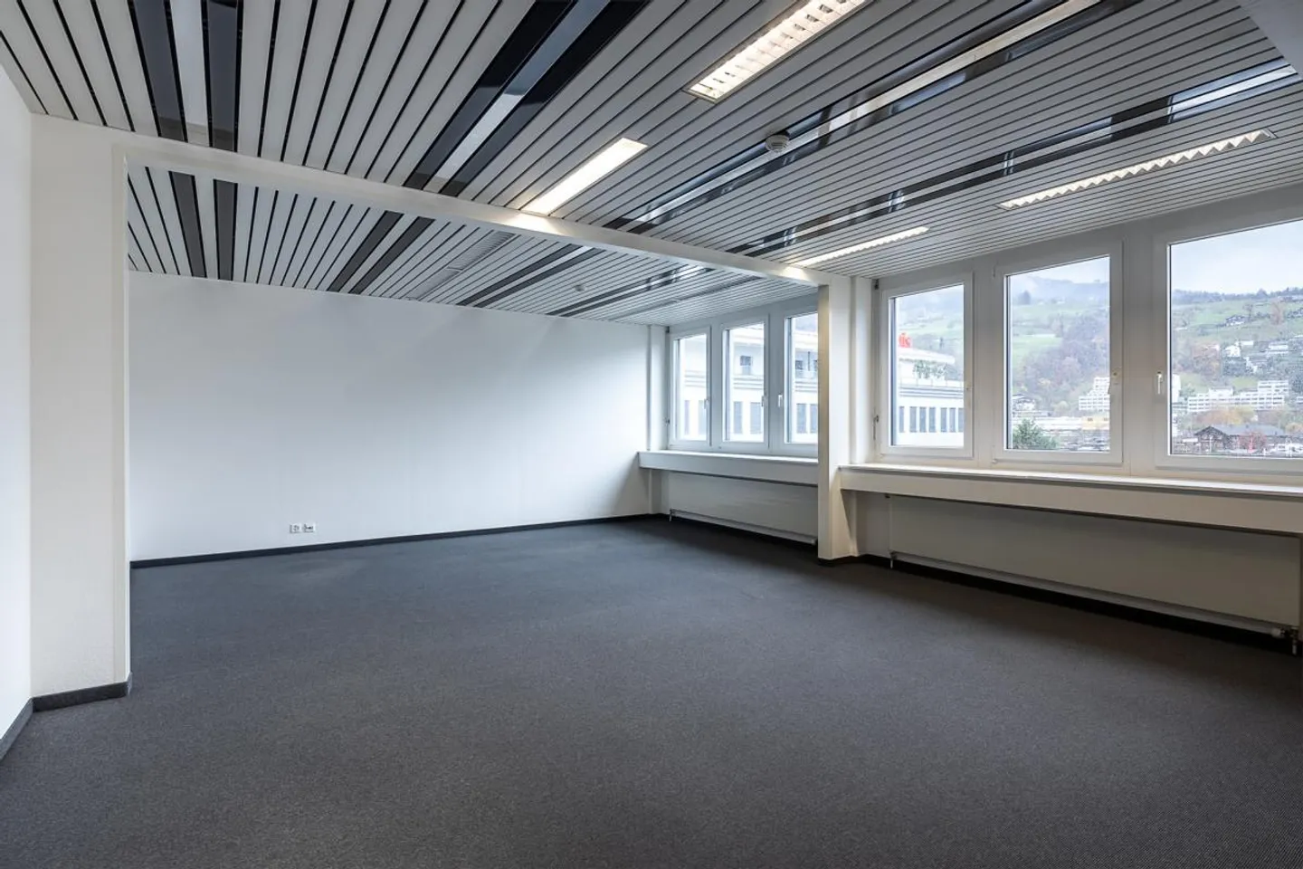 Entreprise au cœur : Votre nouveau site d'entreprise dans le pôle de développement - Photo 10 sur 12