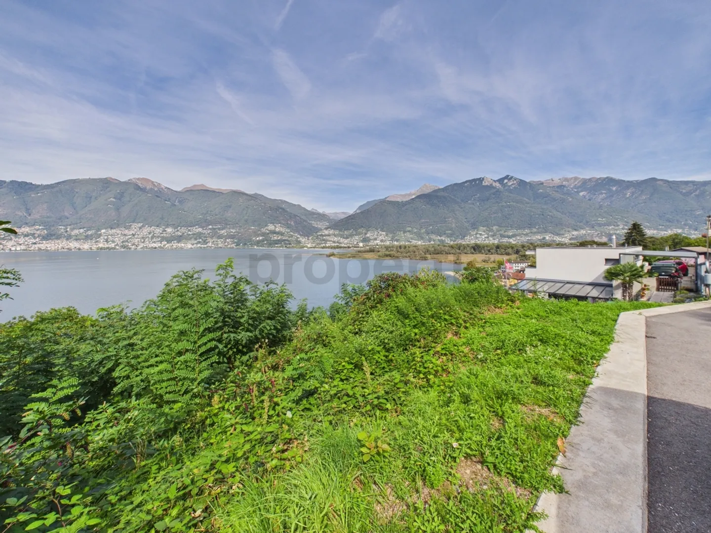 Building plot with panoramic view of Lake Maggiore and the mountains - Photo 4 of 13