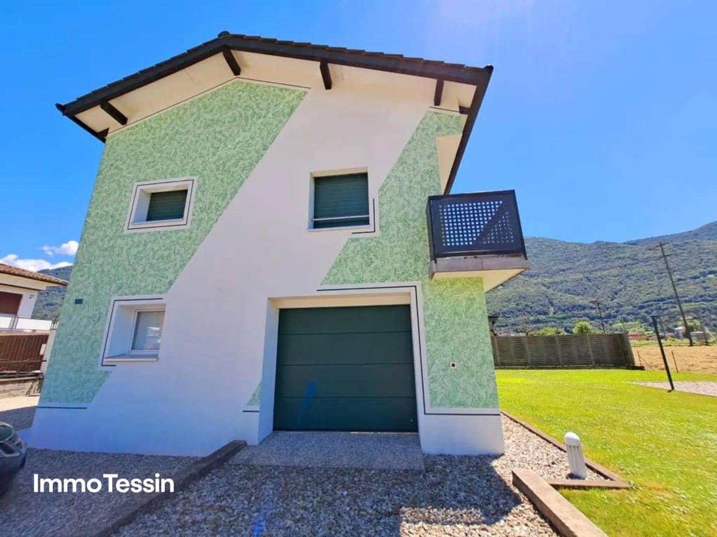 Completely renovated villa & riding stable perfect for horse keeping, with ... - Photo 4 of 13