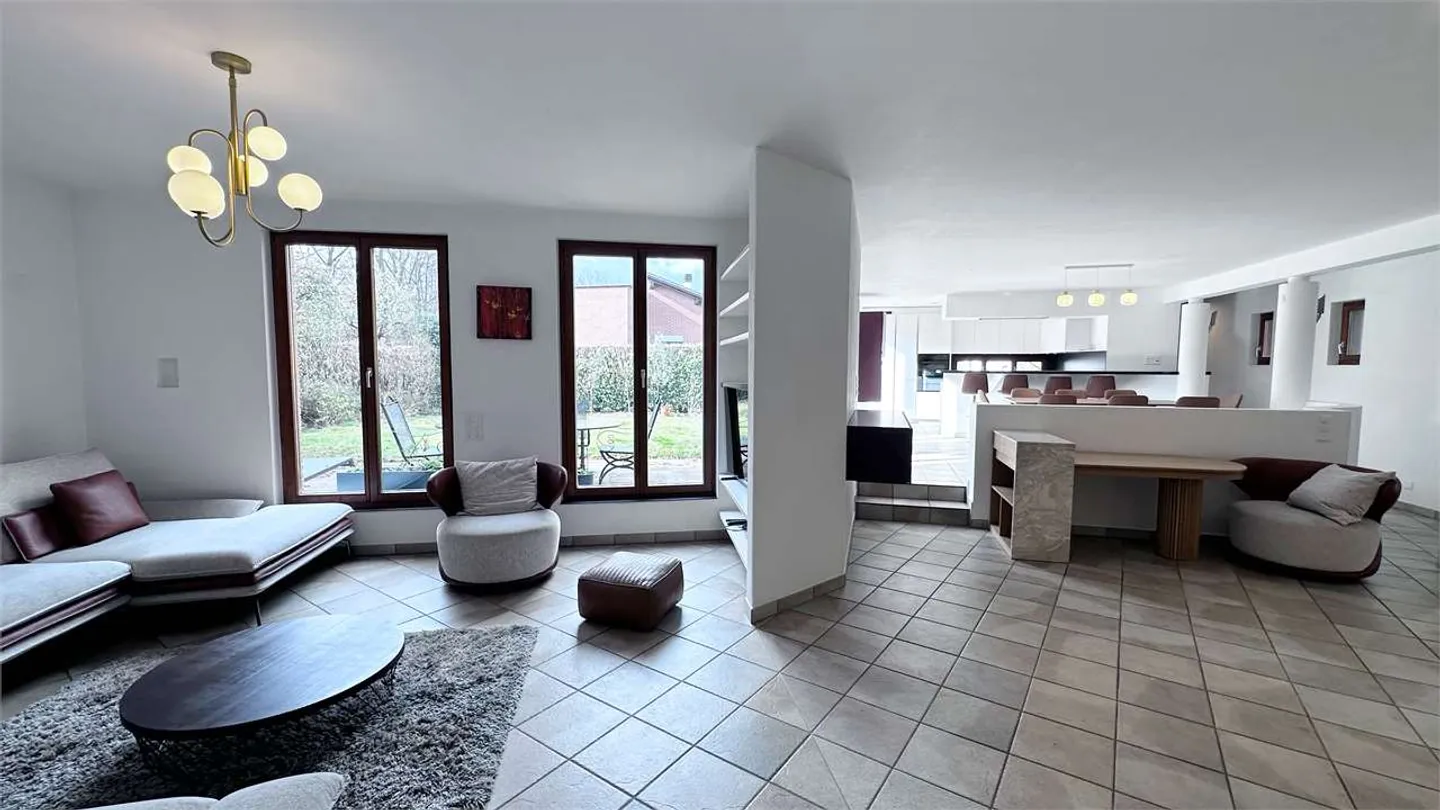 Stupenda Villa Indipendente Vicino a Lugano - Foto 3 di 47