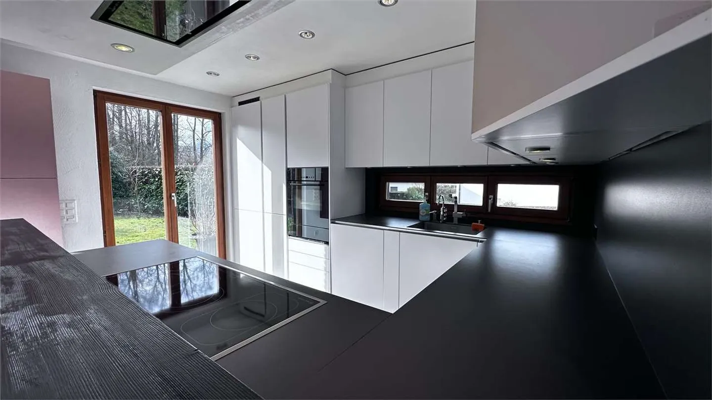 Stupenda Villa Indipendente Vicino a Lugano - Foto 15 di 47