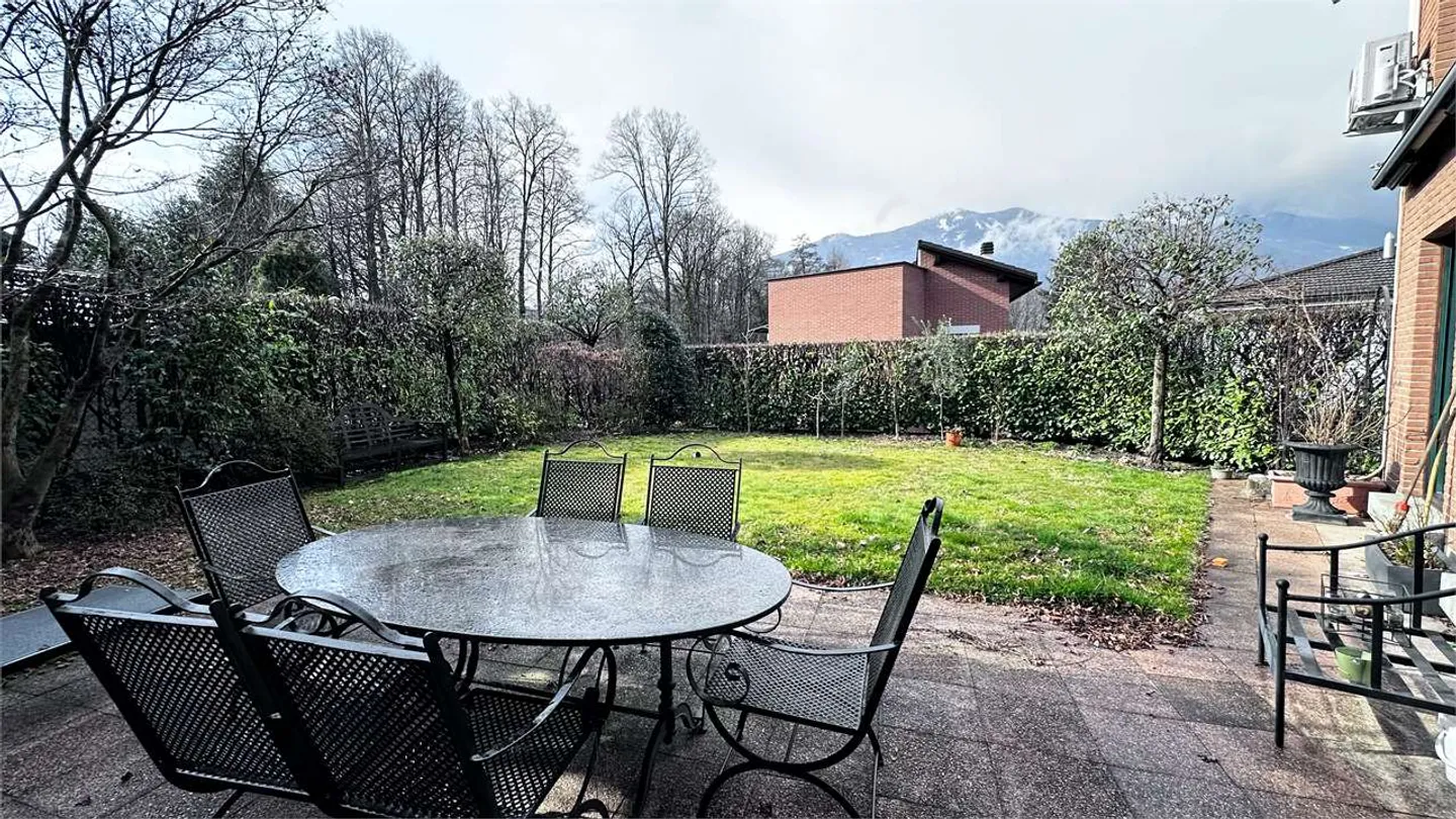 Stupenda Villa Indipendente Vicino a Lugano - Foto 19 di 47