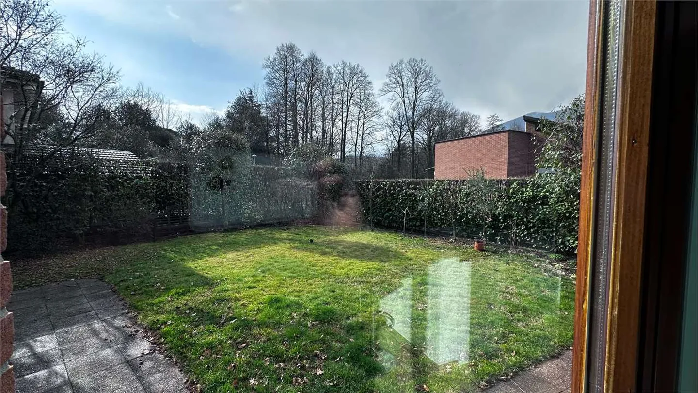 Stupenda Villa Indipendente Vicino a Lugano - Foto 20 di 47