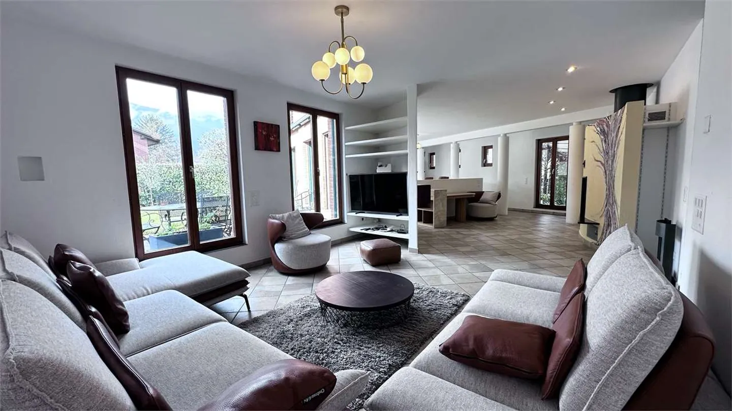 Stupenda Villa Indipendente Vicino a Lugano - Foto 9 di 47