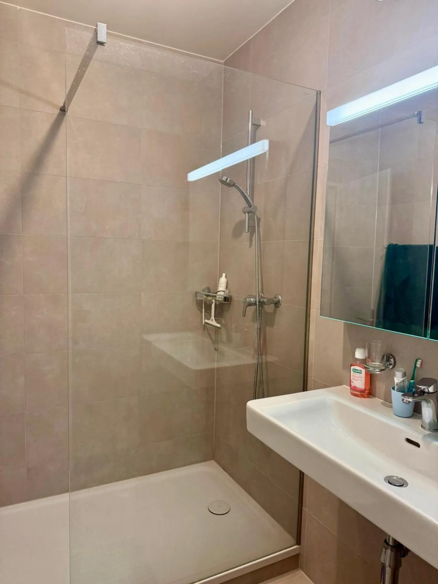 Charmant appartement 4 pièces à Champel - Photo 10 sur 13