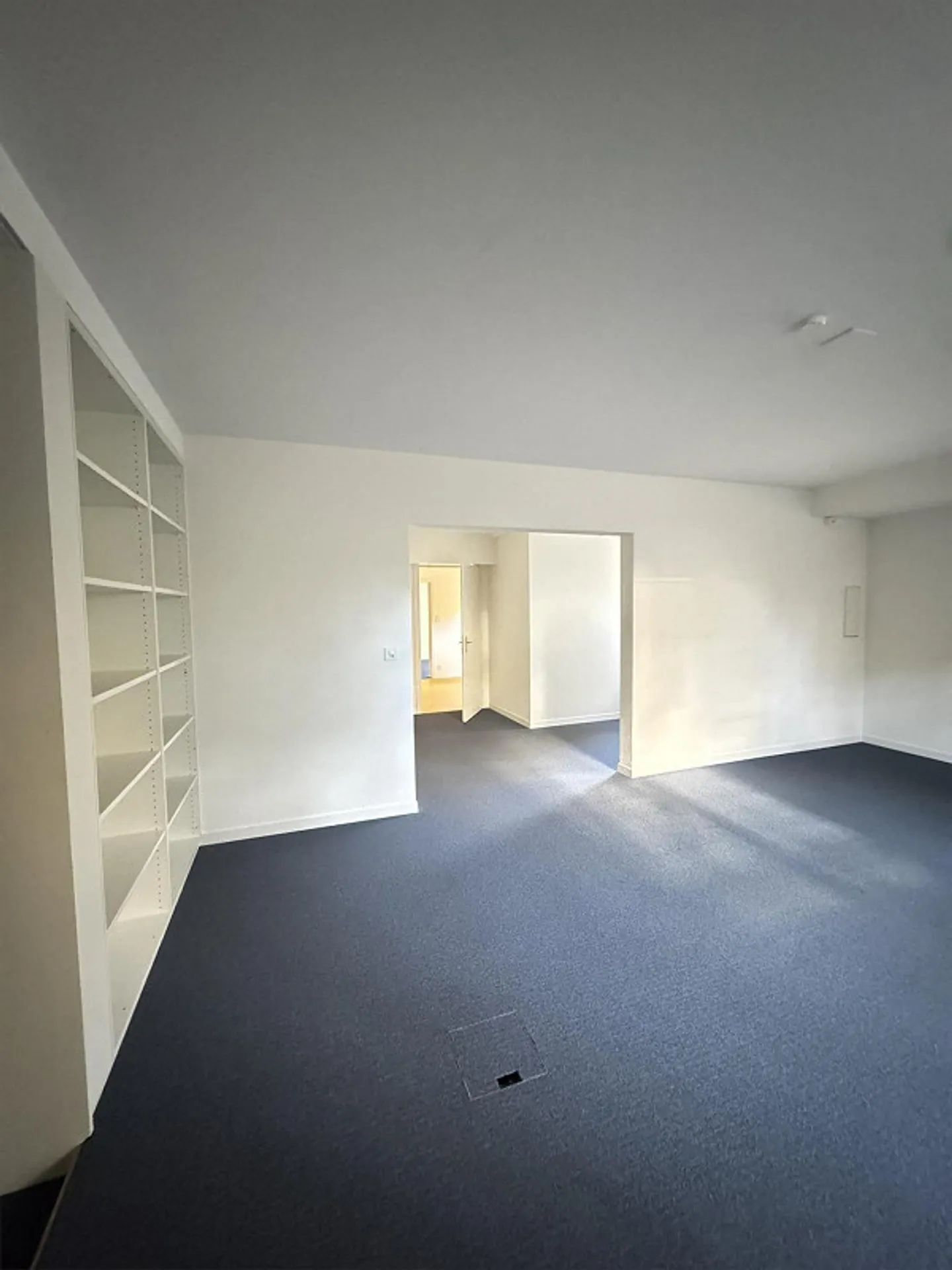 Vielseitige Gewerberäume - Foto 2 von 9