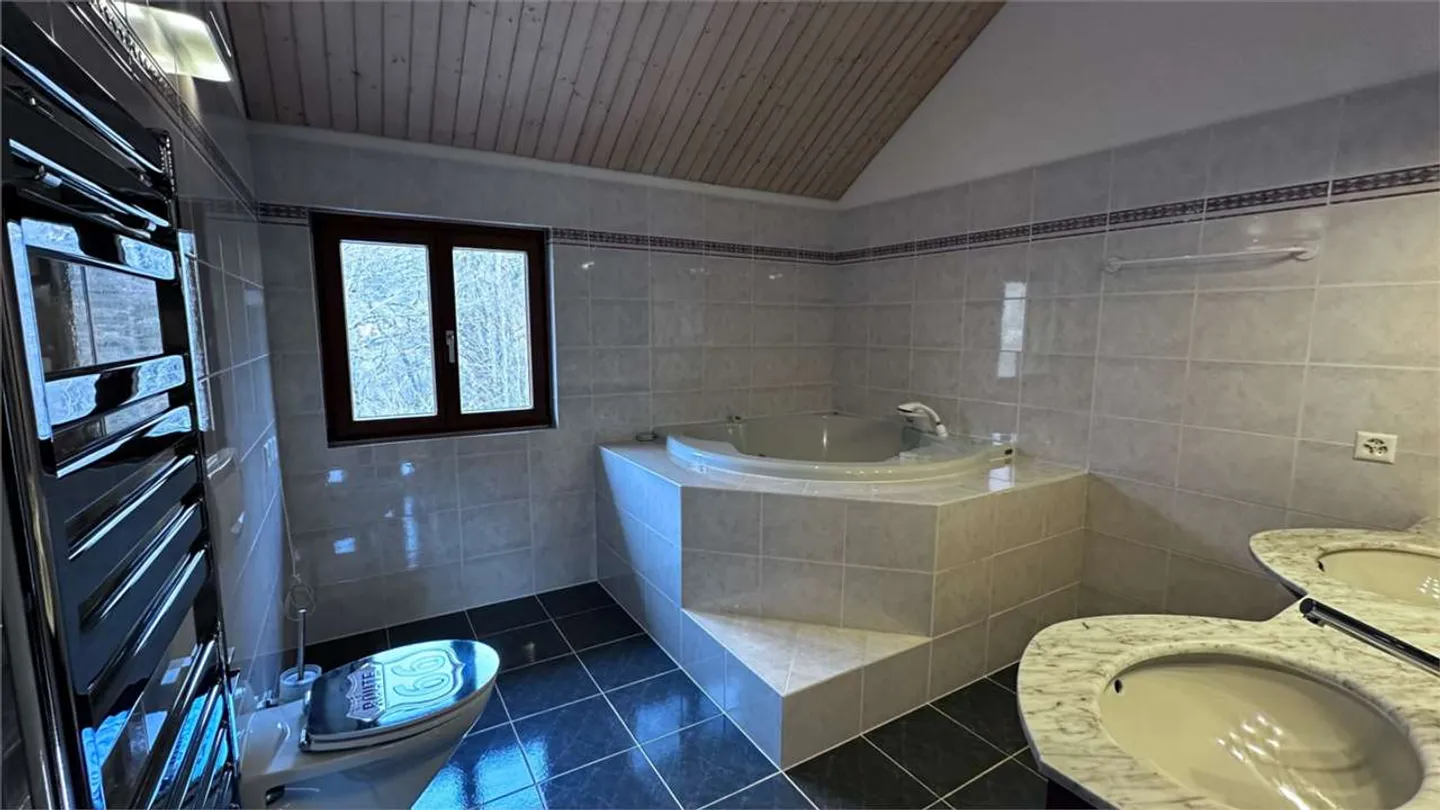 Stupenda Villa Indipendente Vicino a Lugano - Foto 26 di 47