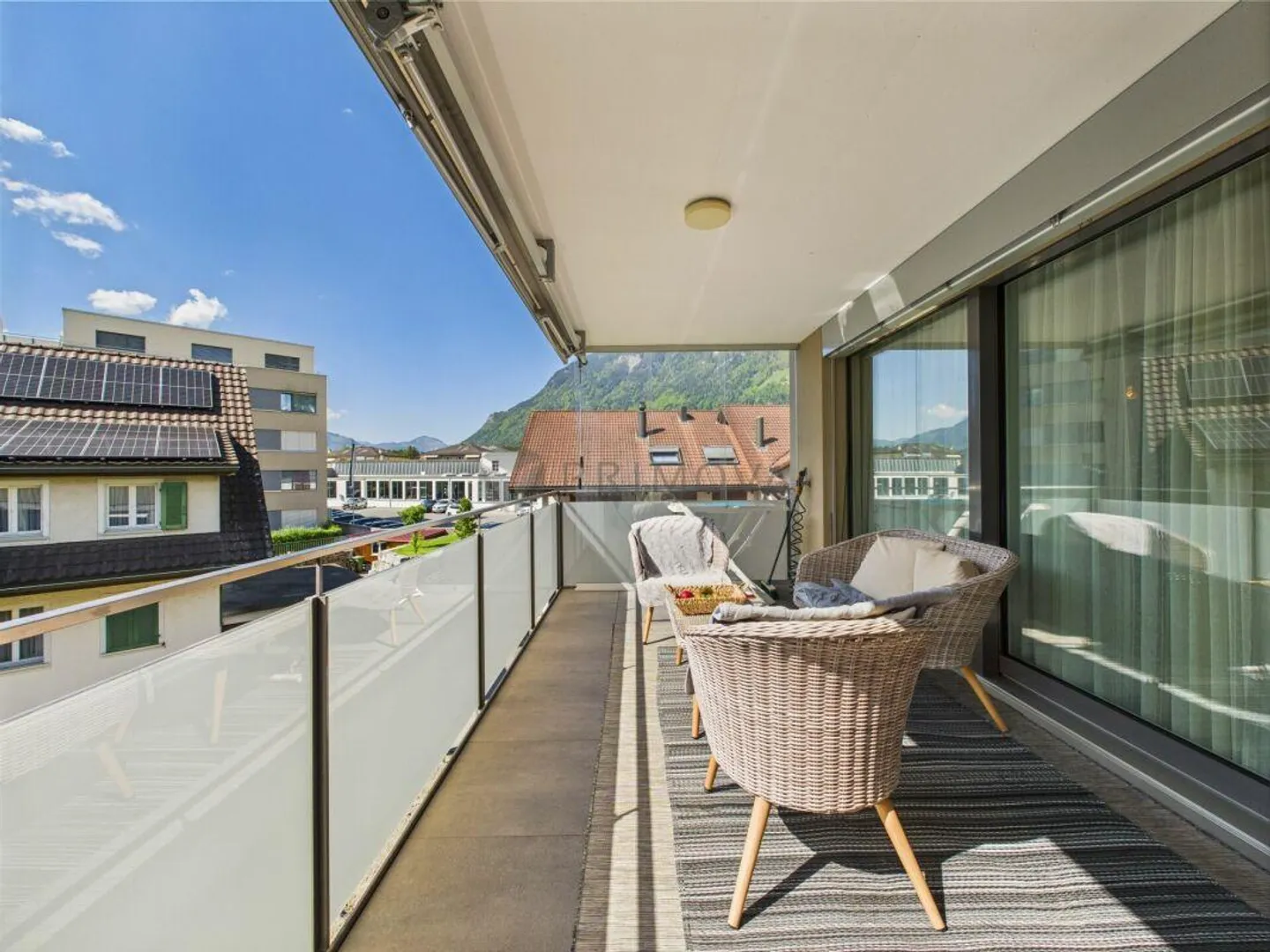 Vivere ai piedi delle montagne: appartamento di 3,5 stanze a Schattdorf - Foto 2 di 9