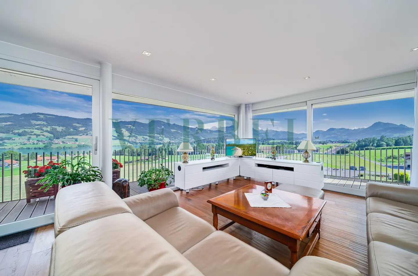 Luxury Duplex with Lake View - Photo 1 of 17