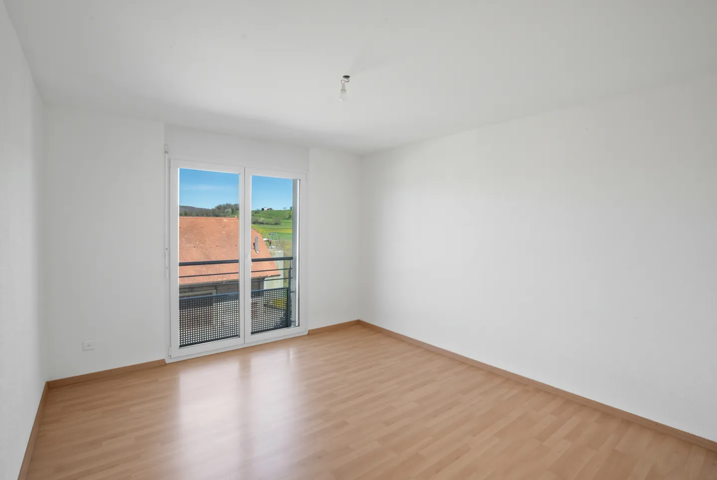 Charmant appartement 4.5 pièces - Photo 4 sur 6