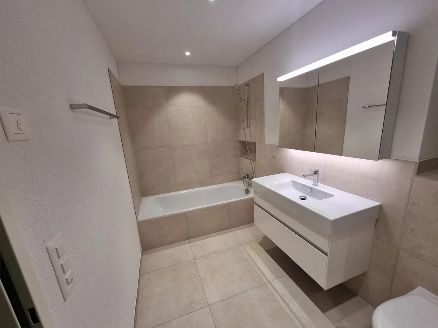 Modern 3.5-room terrace apartment in a quiet location in Watt - Photo 7 of 9