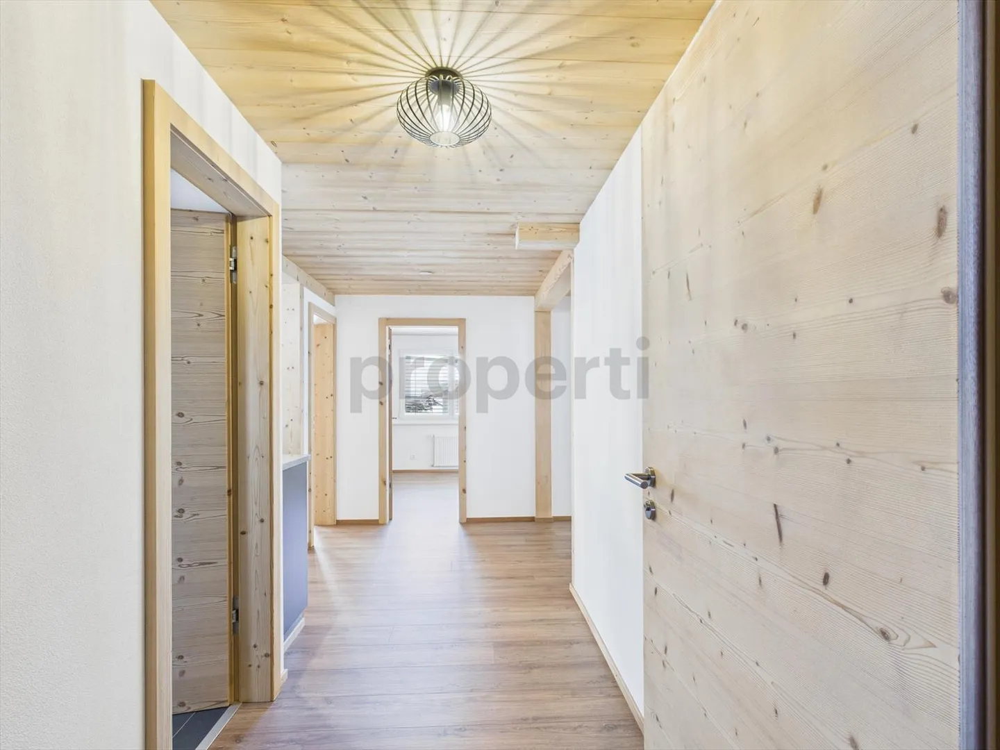 3.5 Room Apartment - Photo 7 of 9