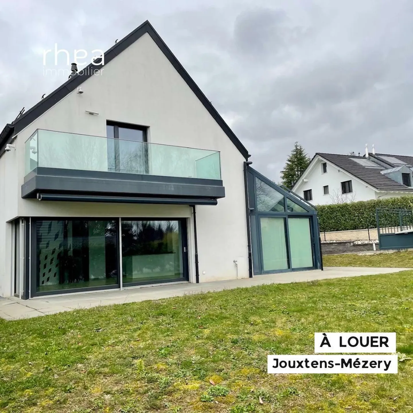 Villa 6,5 Zimmer - Foto 1 von 8