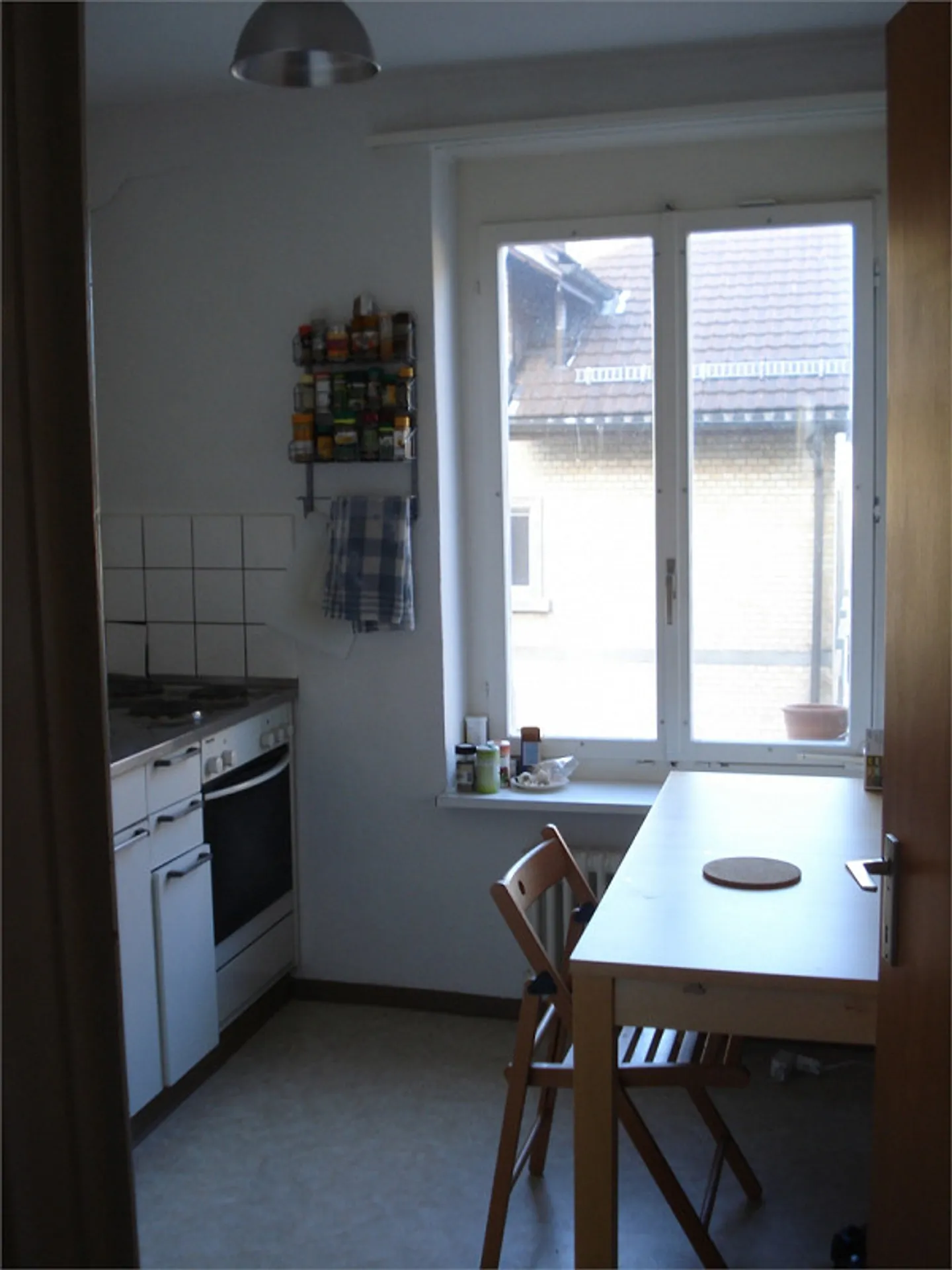 Helle Stadtwohnung mit Balkon - Foto 4 von 6