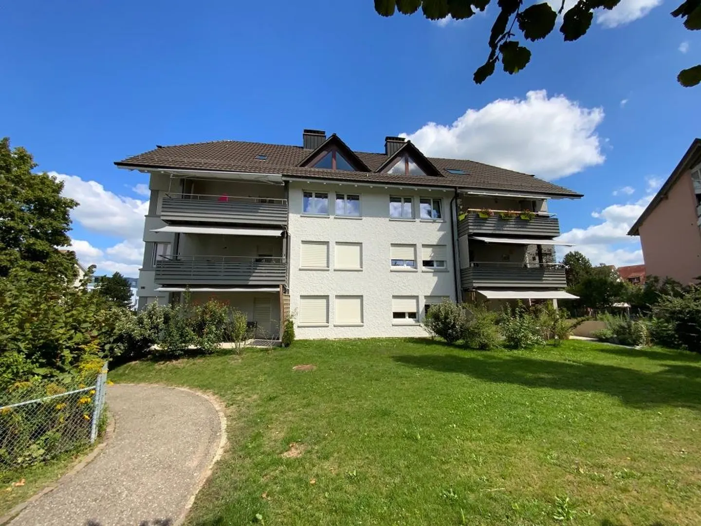 Charmante 4.5 Zimmer Wohnung - Foto 1 von 13