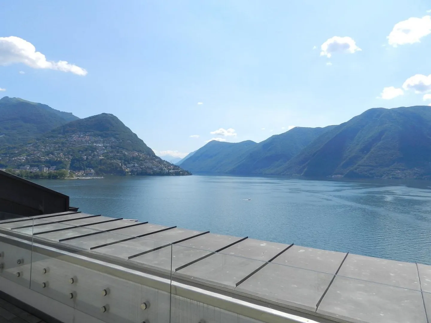 LUGANO ZENTRUM Dachgeschoss mit Seeblick, in einer historischen Villa - Foto 2 von 3