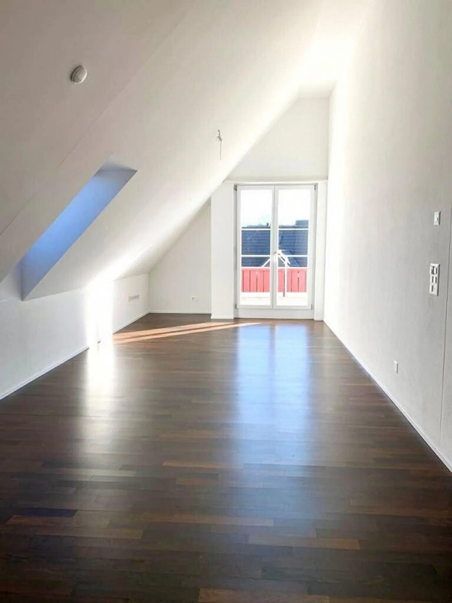 Appartamento spazioso di 2,5 stanze - Foto 3 di 9