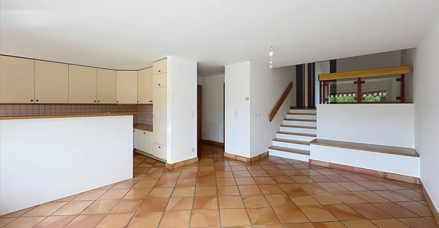 Appartamento passante di 3,5 locali a Nyon - Foto 3 di 8