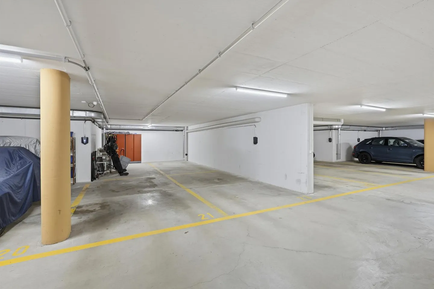 Spacious 4.5 Room Apartment - Photo 25 of 30