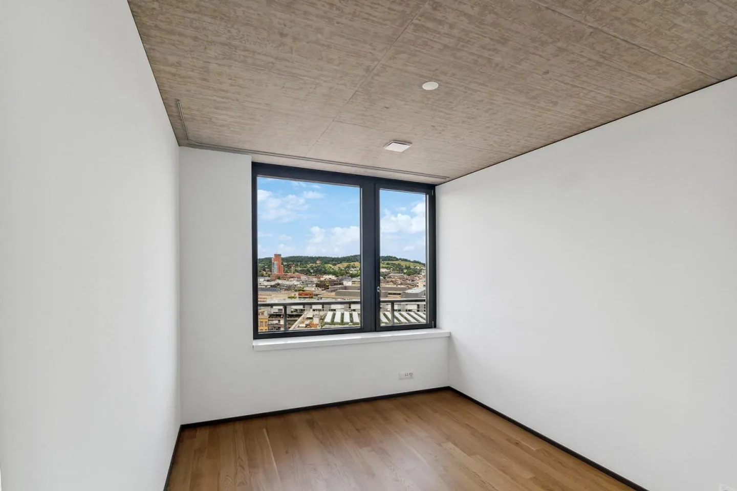 Moderne 3.5-Zimmerwohnung in der Lokstadt - Foto 6 di 13