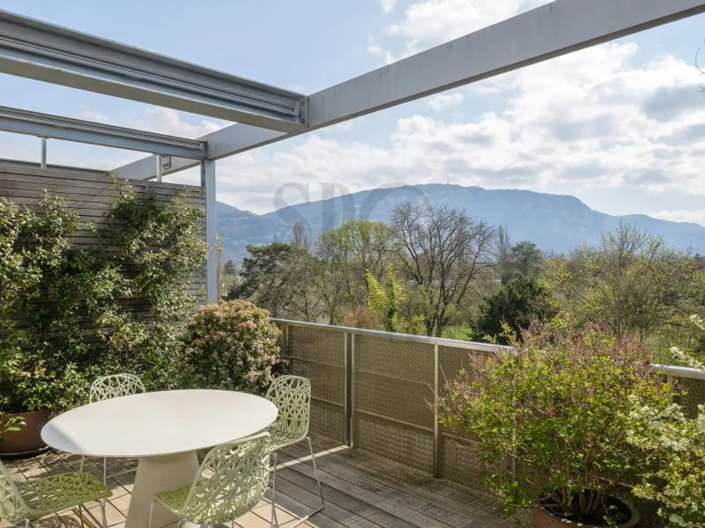 Magnifico Duplex con Terrazza sul Tetto e Vista Libera - Foto 3 di 12