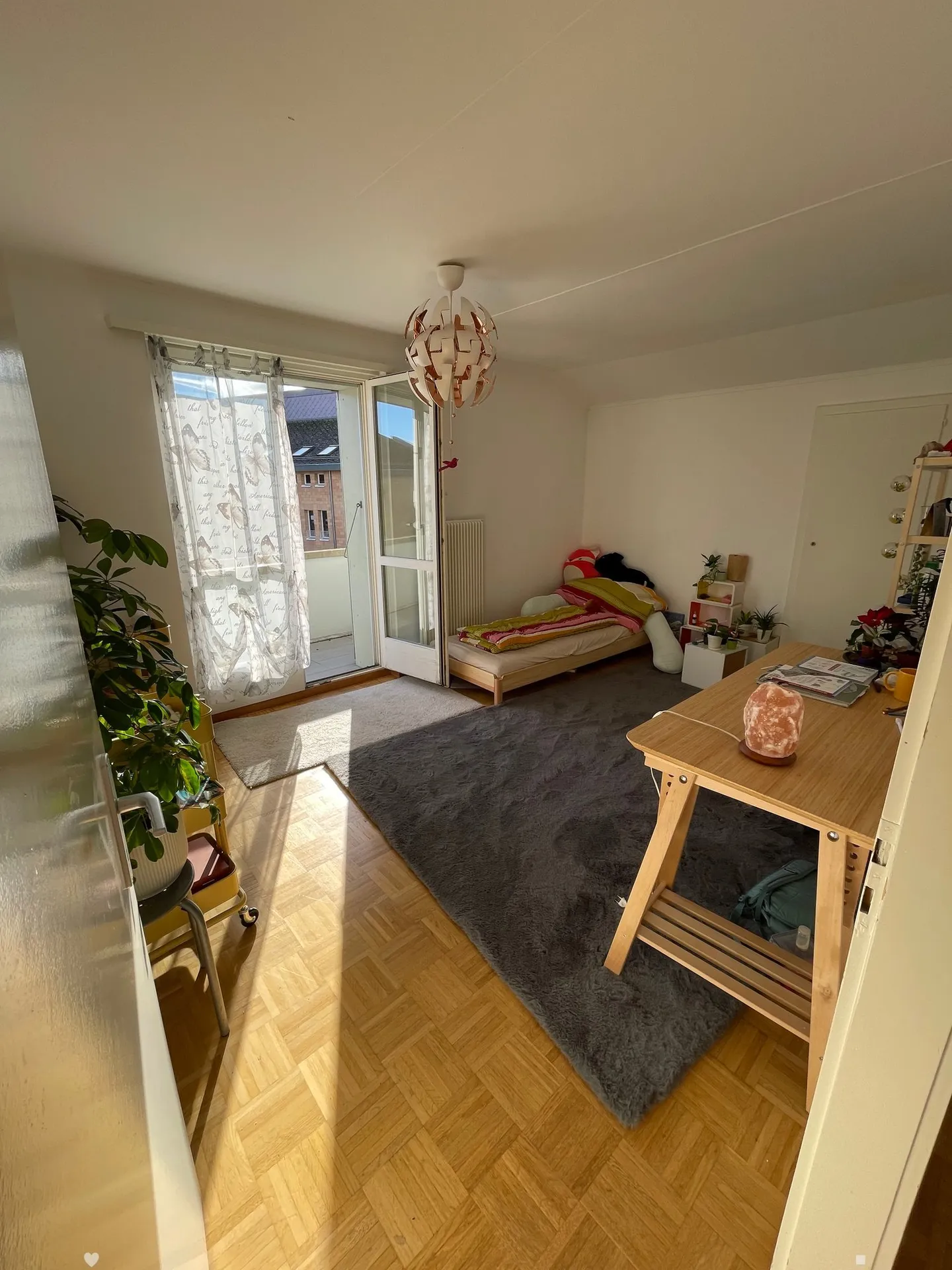 Incantevole appartamento mansardato 2.5 locali con balcone a Biel/Bienne - Foto 2 di 9