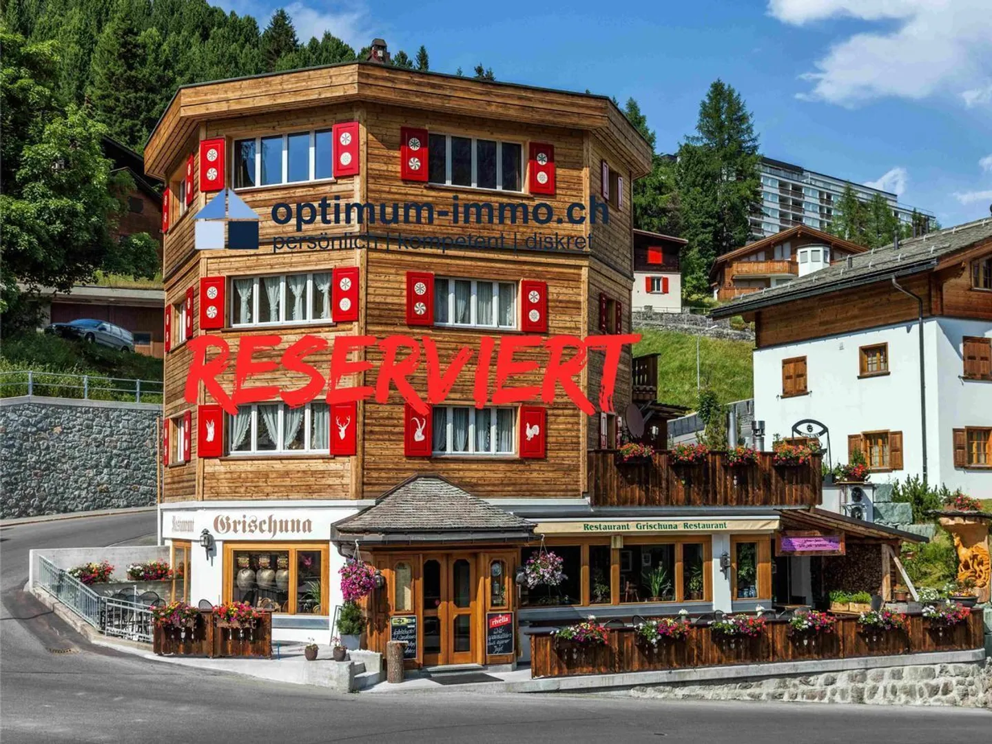 Exclusive Hospitality in Arosa - Photo 1 of 13