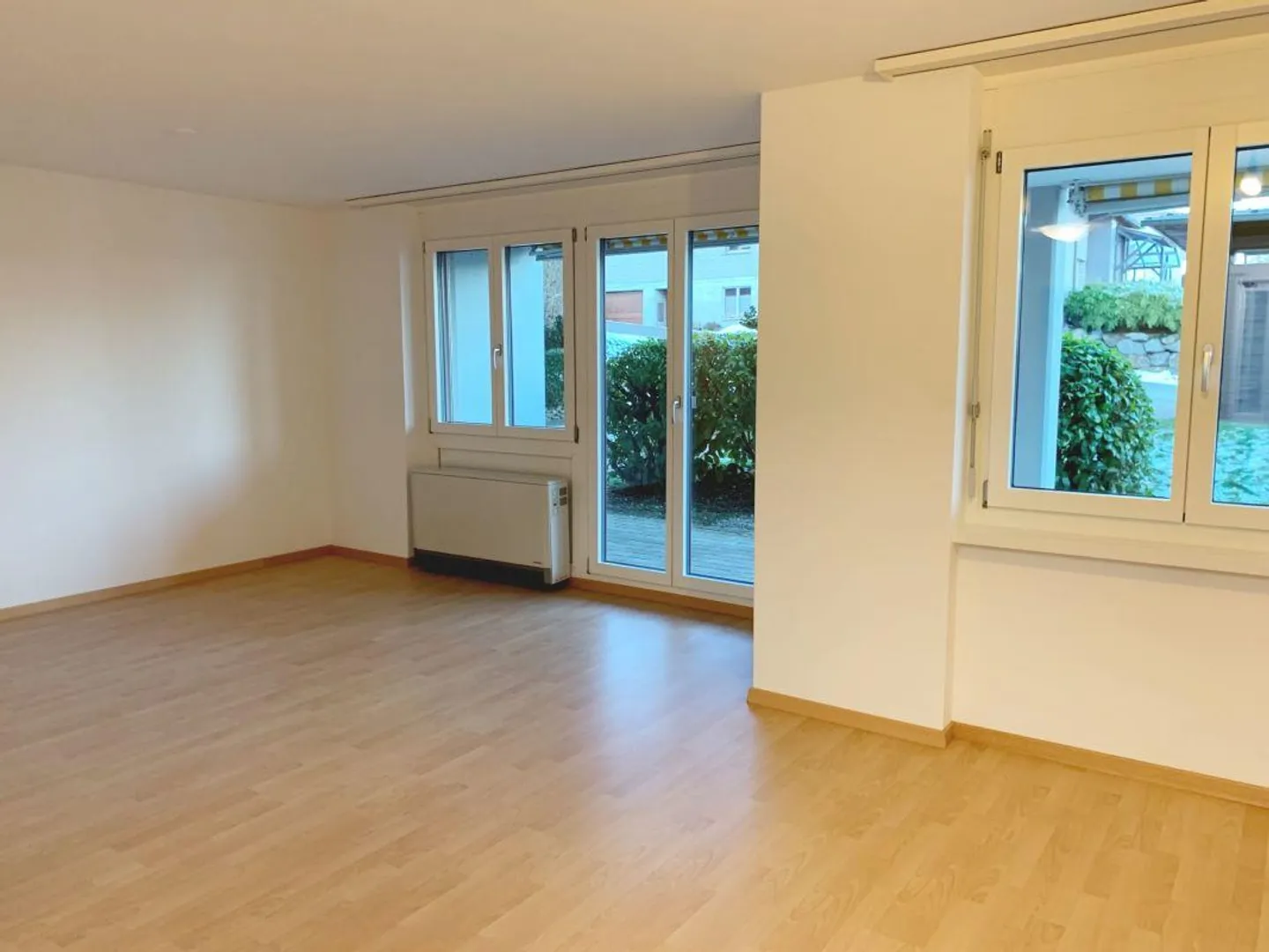 Helle Single-Wohnung mit Sitzplatz - Foto 2 von 9