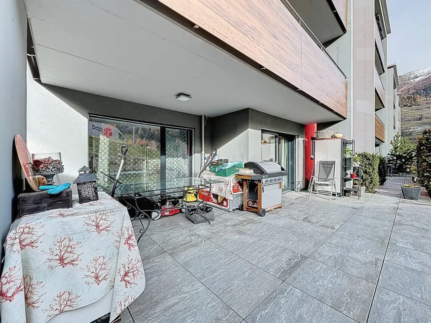 Spacious and bright 3.5-room apartment in Orsières - Photo 4 of 13