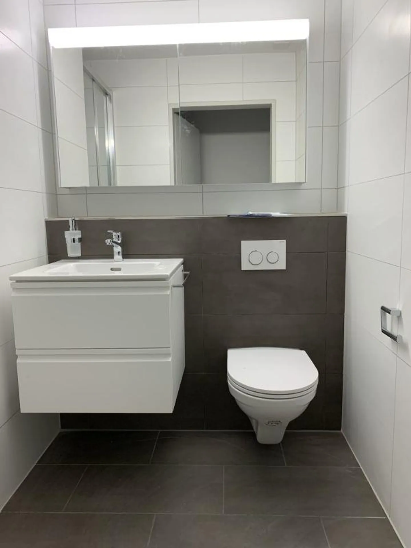 Helle Single-Wohnung mit Sitzplatz - Foto 5 von 9