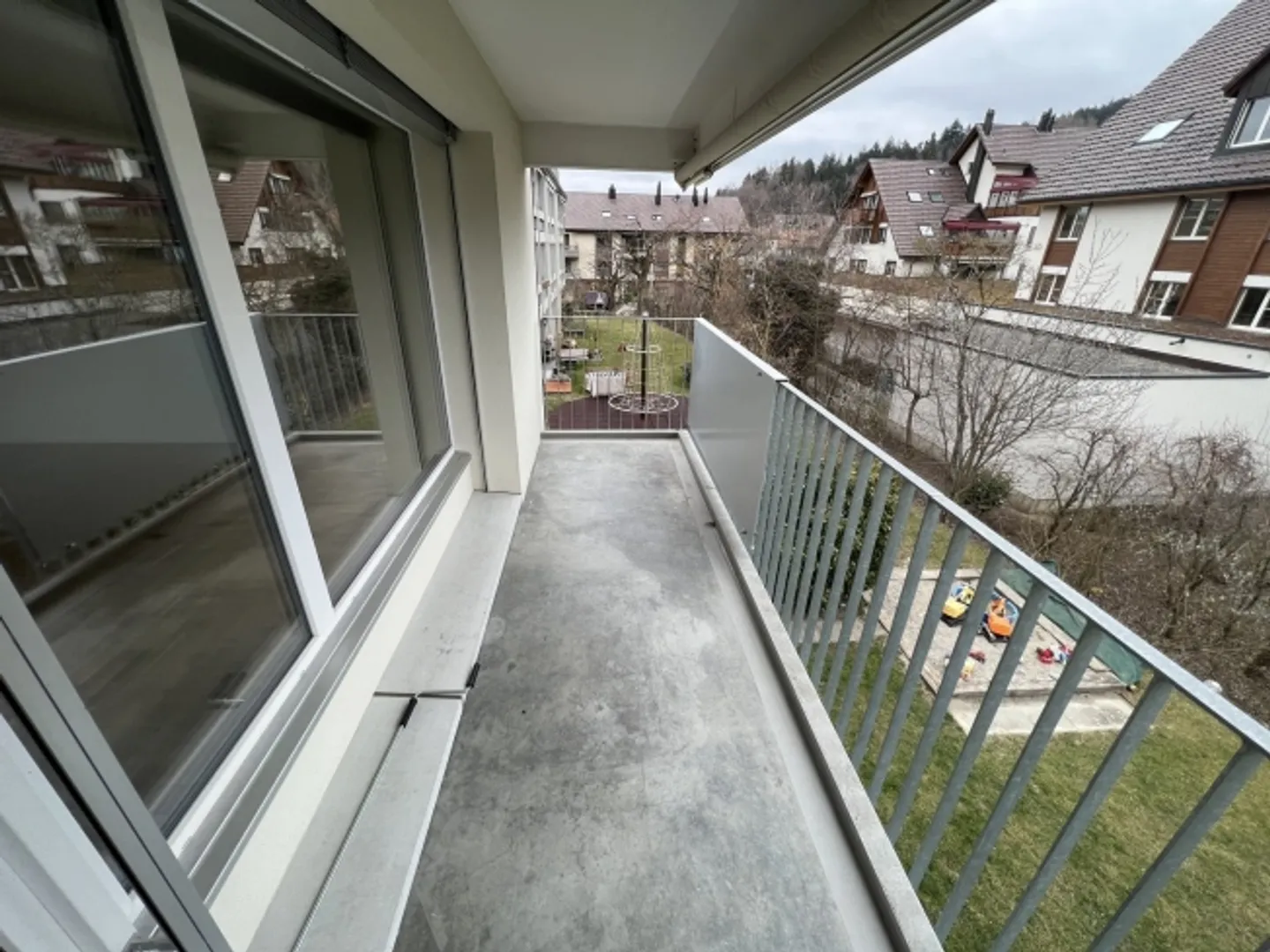 Appartamento moderno di 4,5 stanze a Niederscherli - Foto 12 di 13