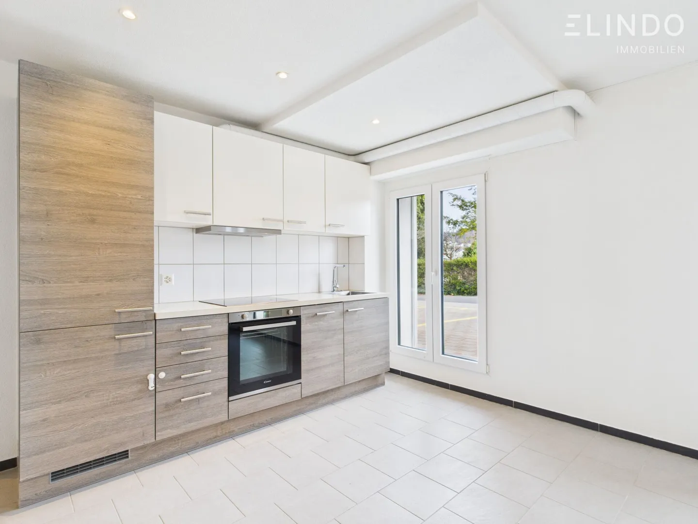 Attractive 2.5-room apartment with modern amenities - Photo 1 of 4