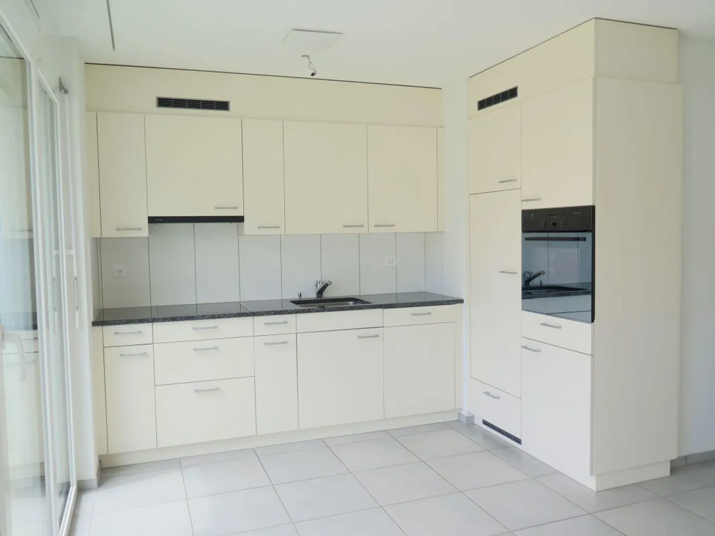 Appartamento in affitto - Foto 2 di 8