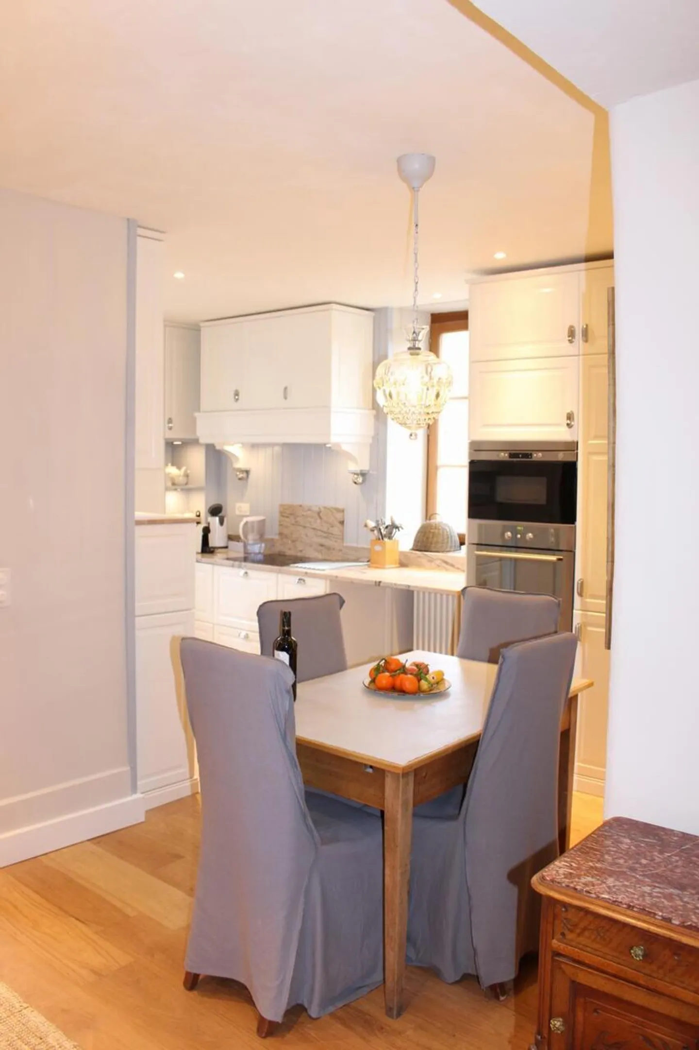 Wunderschöne möblierte Wohnung mit Garten - Foto 3 von 7