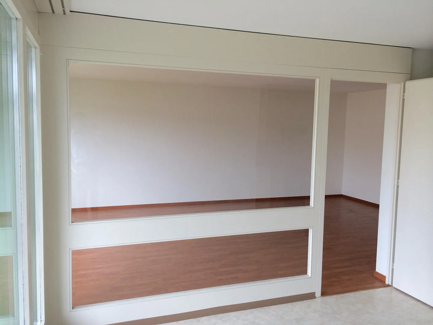 Geräumige Wohnung mit Balkon - Foto 2 von 15