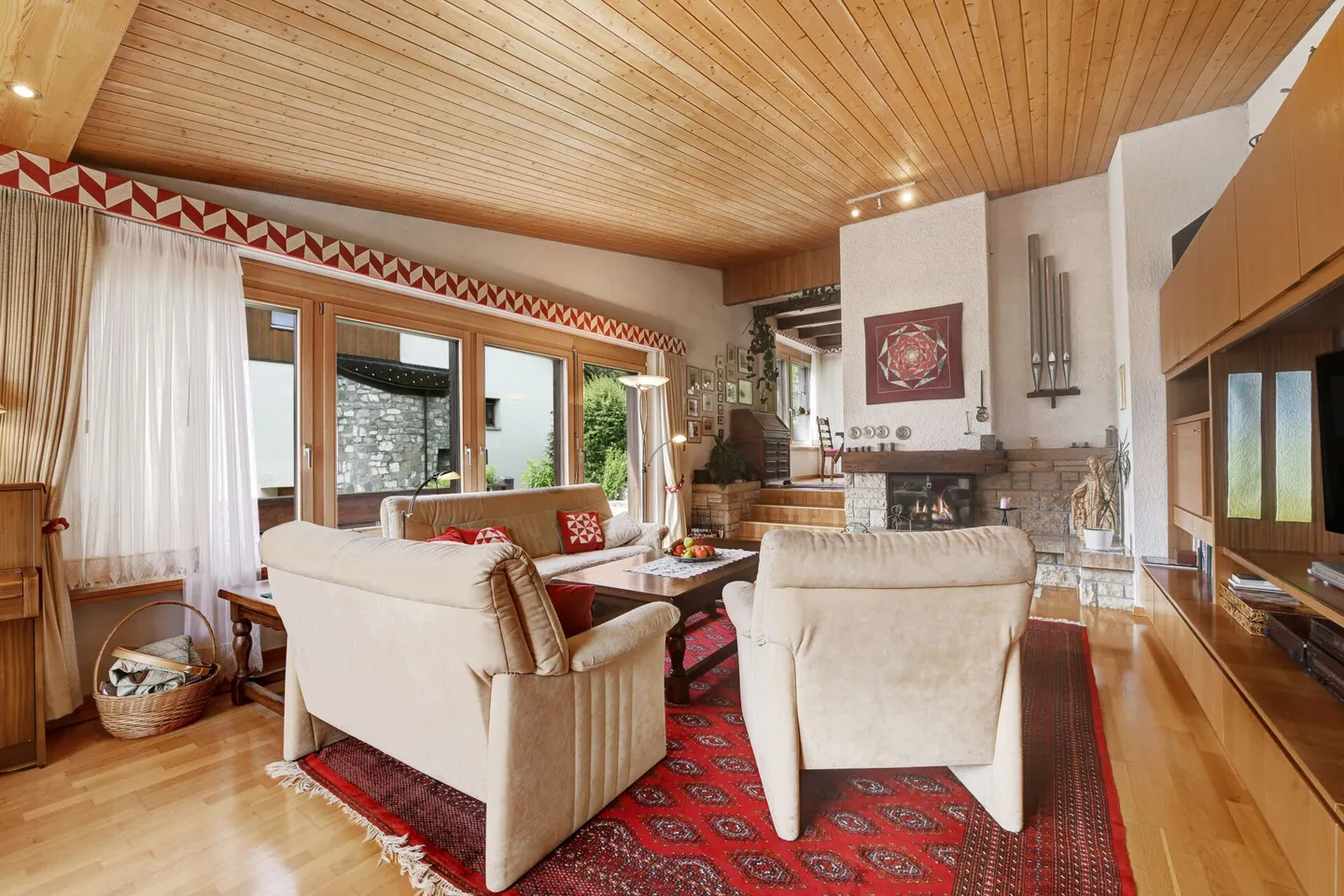 Einfamilienhaus mit traumhafter Aussicht - Foto 6 von 15