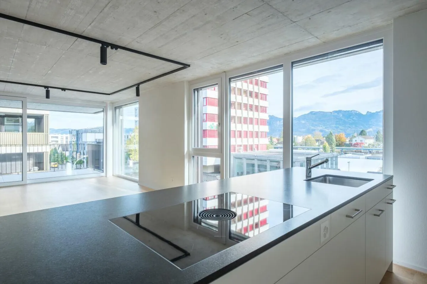 Appartamento 3,5 locali - Foto 3 di 10