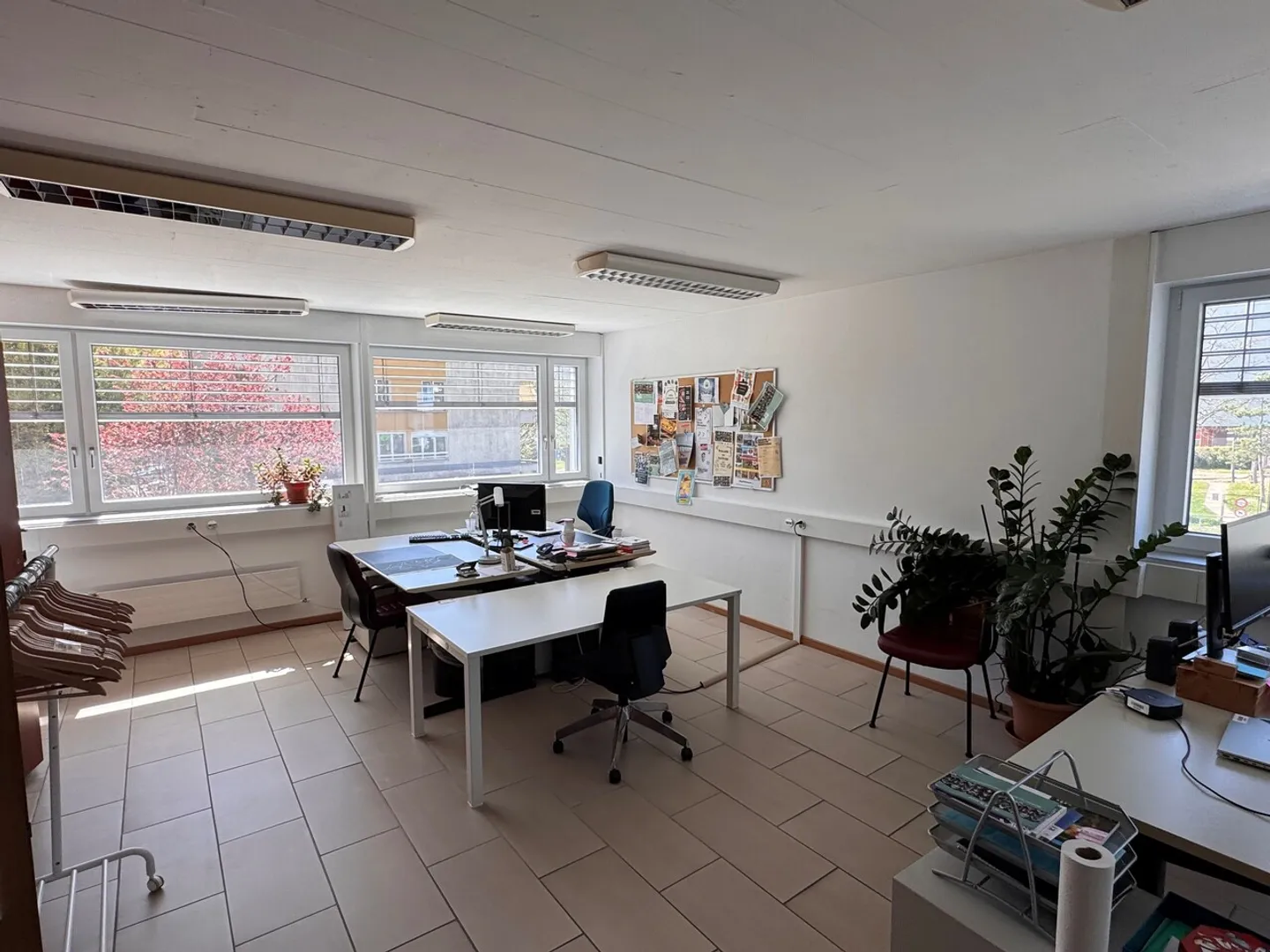 Offices of 340 m2 - 1066 Epalinges - Available immediately or to be agreed - Photo 3 of 8