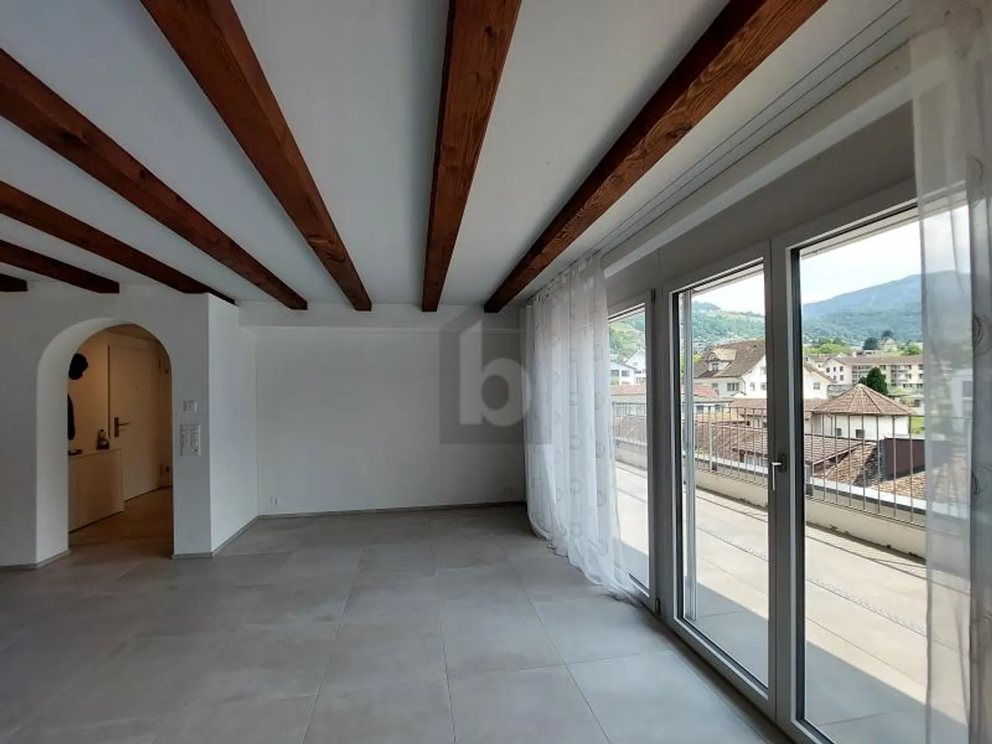 MODERN MEETS CHARM / WITH LARGE TERRACE - Photo 3 of 6