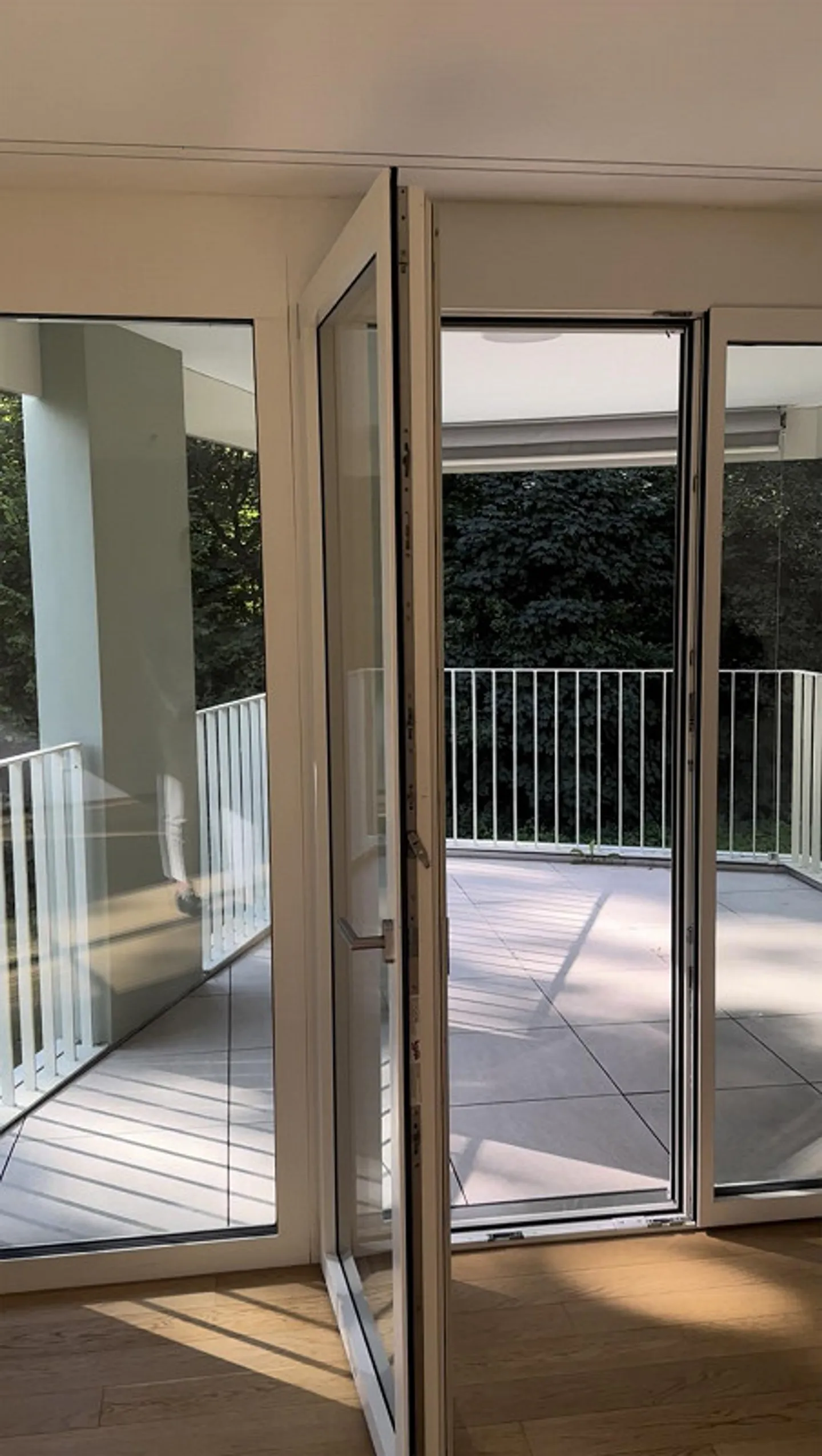Appartement moderne de 4,5 pièces avec balcon à Perlen - Photo 6 sur 11